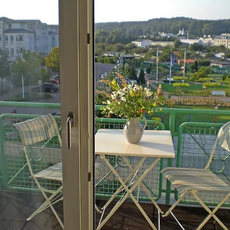 10 Im Haus Huehnergott Sellin (Rugen)
